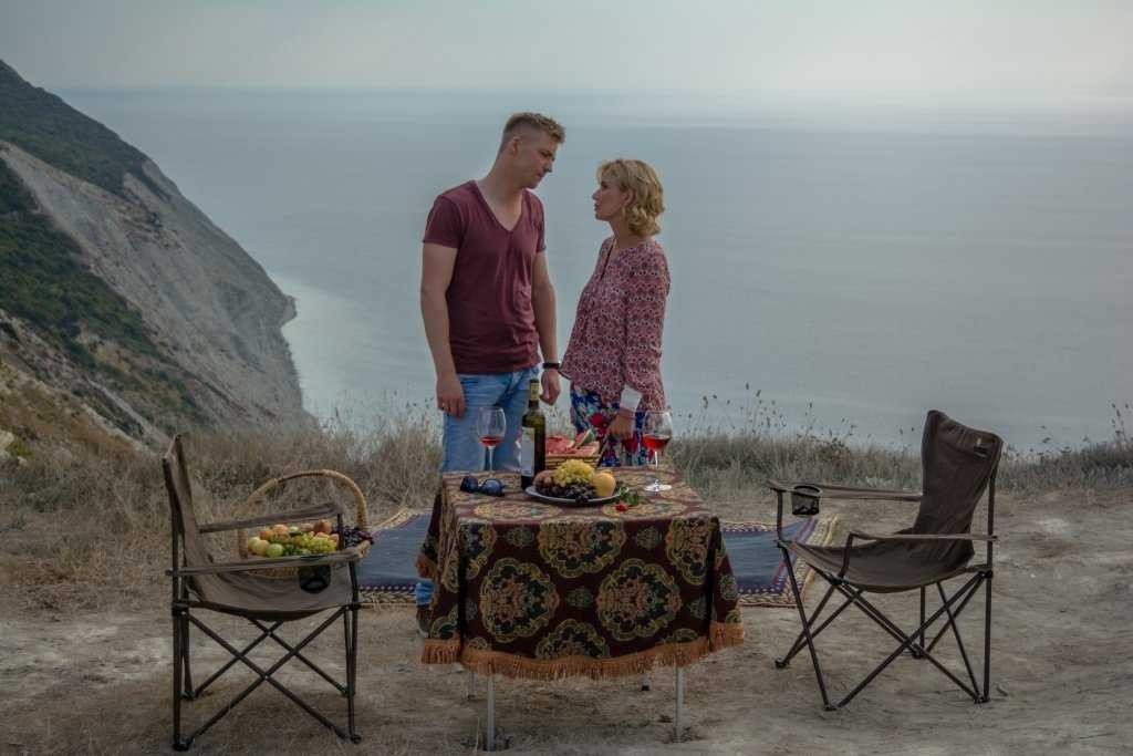 Сериал “место под солнцем”: содержание серий | 2023