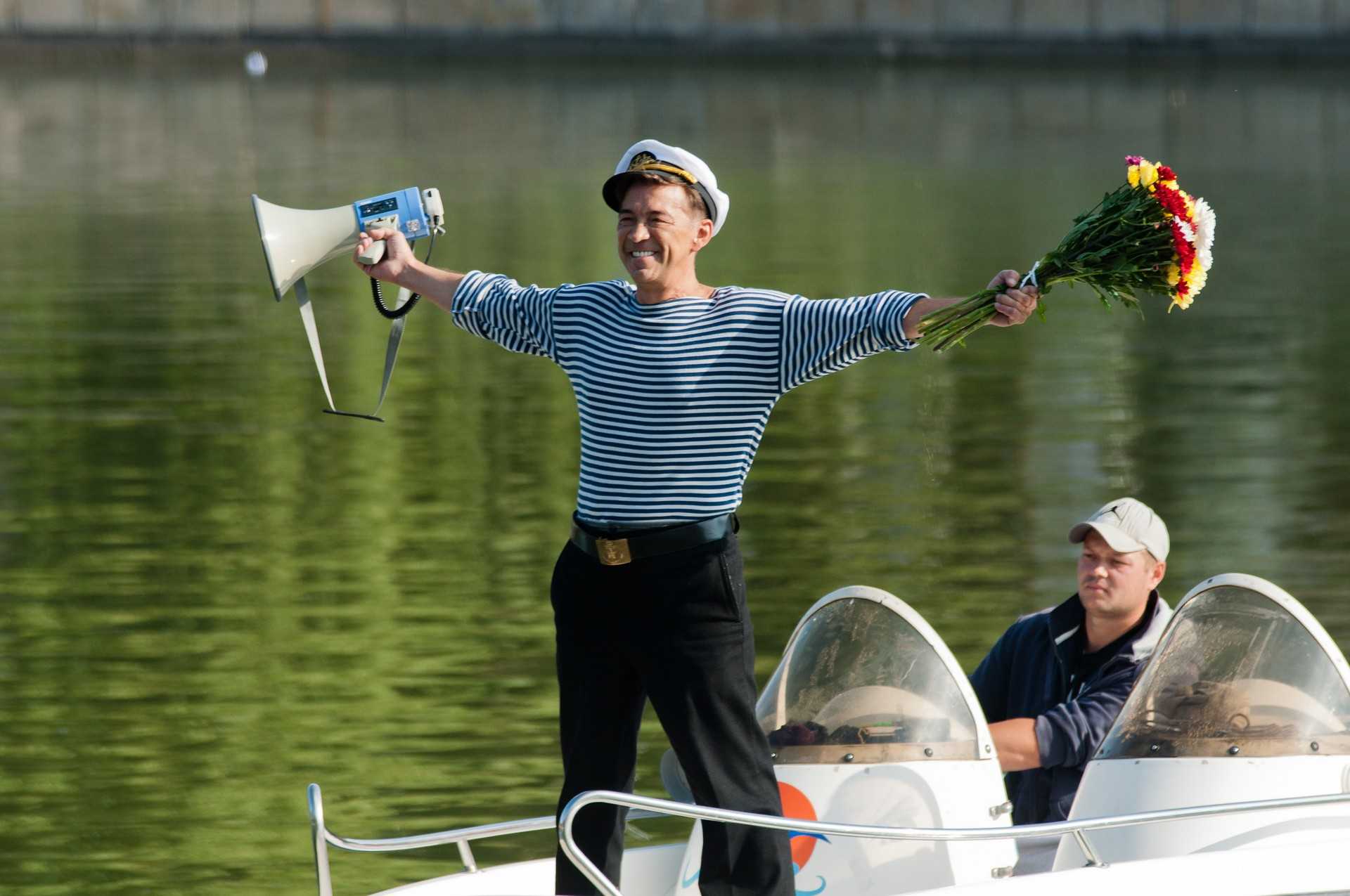 Дата выхода 8 сезона Сваты покажет приключения подросших деток и новости из их жизни На весну 2019 года назначена дата выхода сериала Сваты 8 сезона, который также будет иметь около 16 серий