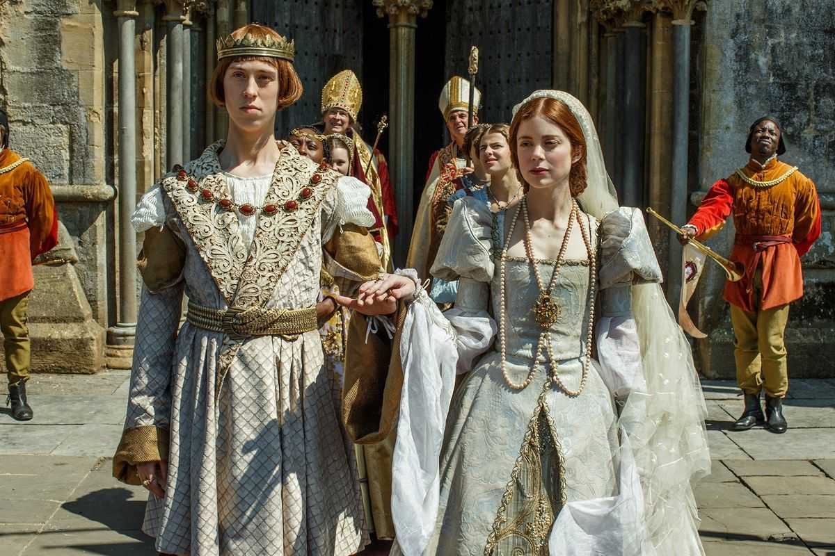Продолжение сериалов в 2023 году: новые сезоны – уже вышедшие обновления, список – какие выйдут и будут – самые ожидаемые, лучшие, известные и популярные