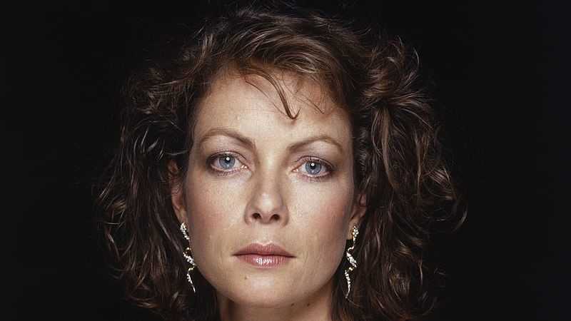 Jenny seagrove
(q536552)