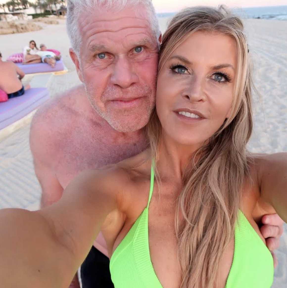 Allison dunbar wiki (ron perlman's wife) bio, age, net worth, husband, parents, kids, height & more